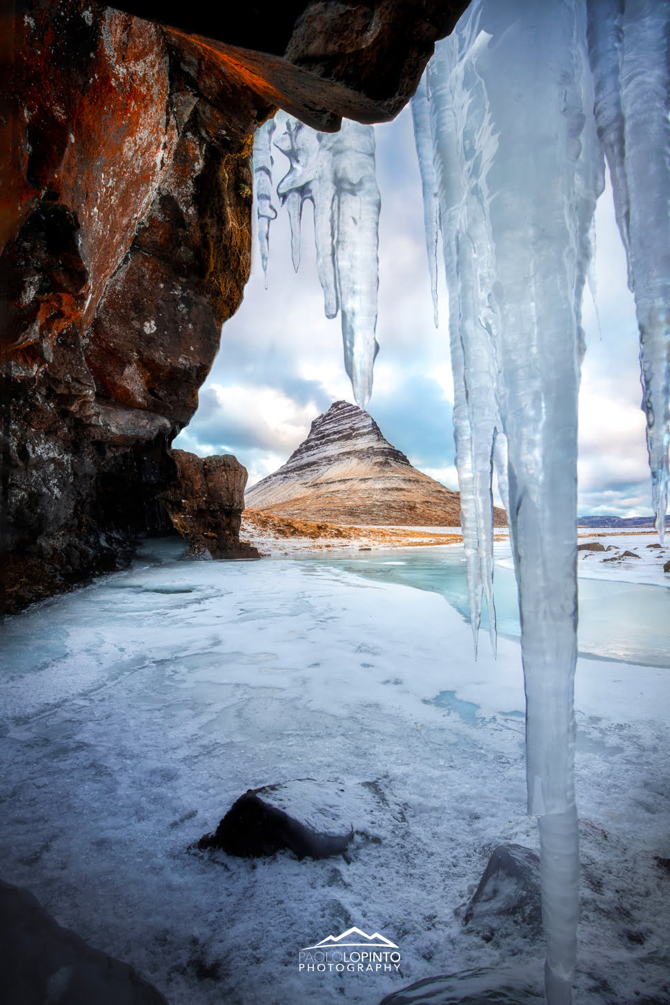 Ghiaccioli Kirkjufell Islanda tramonto