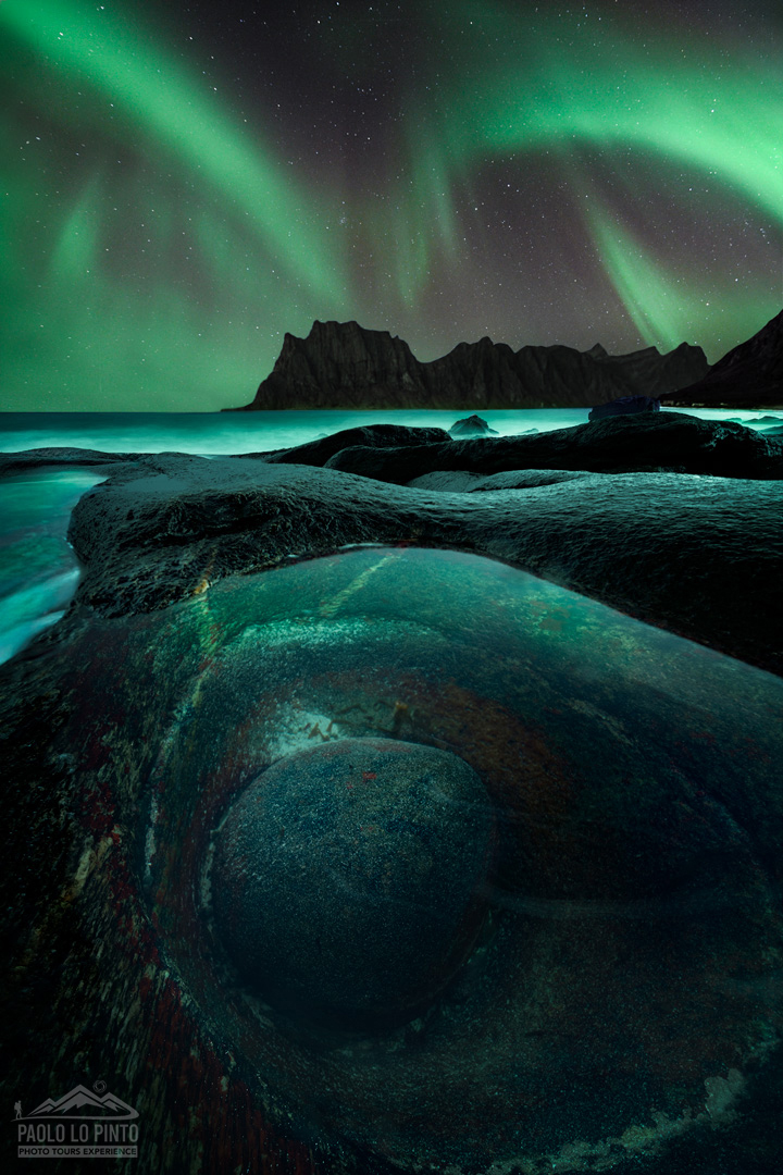 viaggio fotografico isole lofoten aurora boreale uttakleiv beach