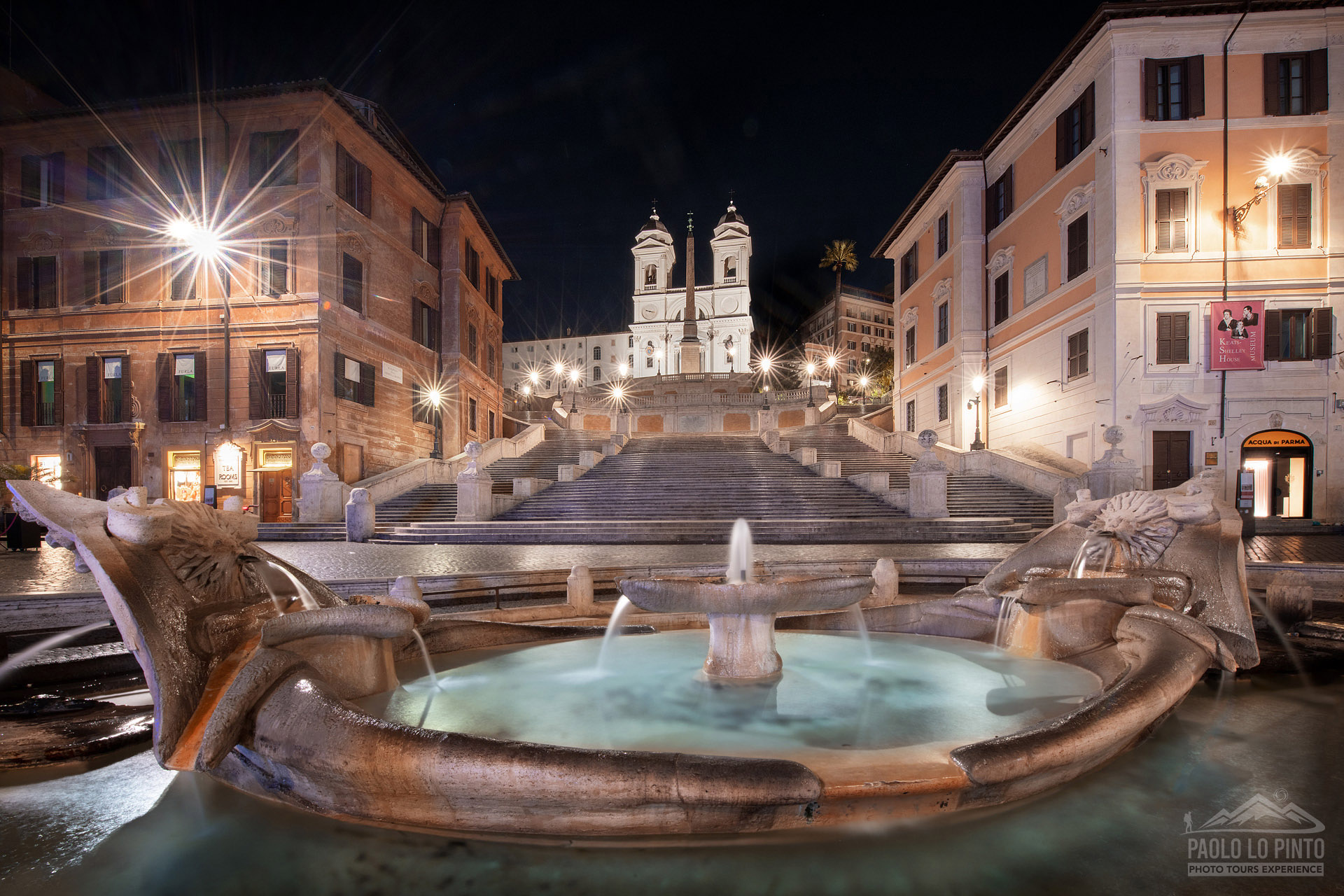 workshop-fotografico-roma-by-night-piazza-di-spagna workshop fotografico roma by night barcaccia con trinità dei monti a piazza di spagna