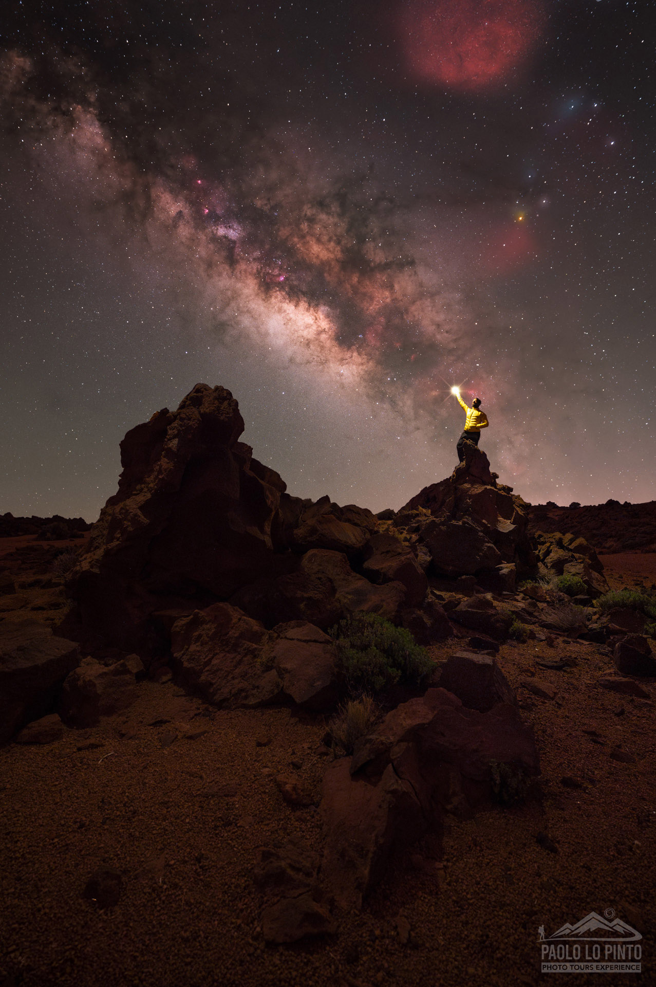 workshop-fotografico-tenerife- light-painting-milkyway viaggio fotografico a tenerife via lattea nel parco nazionale del teide light painting